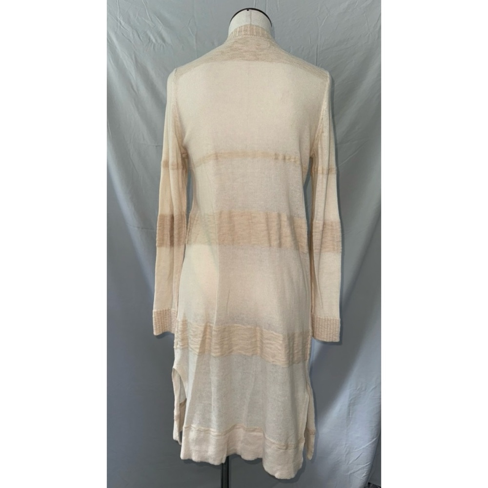 LC Cardigan - Picture 4 of 7